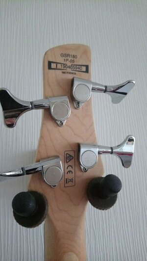 E-Bass IBANEZ