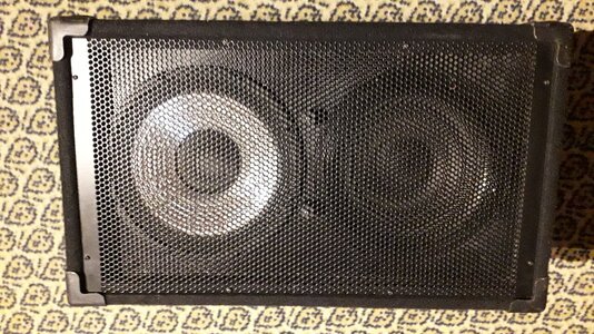 Bassbox "Hartke" 2 x 10 er abzugeben!