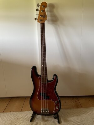 Fender Precision Bass AVRI 62