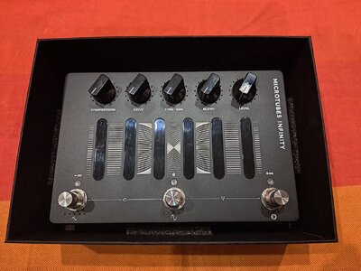 Darkglass infinity von 06.23