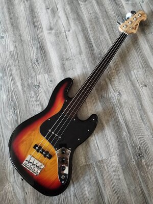 Harley-Benton Fretless Jazz Bass, JB-75FL