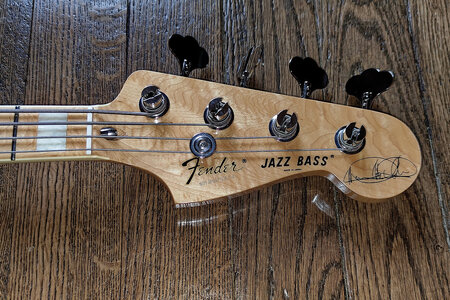 €1750 EUR: Fender Marcus Miller Signature, Made in Japan, September 2002 (B009414)!