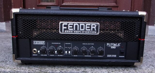 Fender Rumble 350 im Tolex Gehäuse