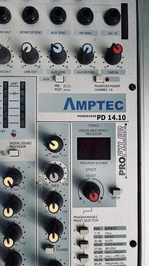 2 x 500 Watt Mischpult im Flightcase AMPTEC Profiler