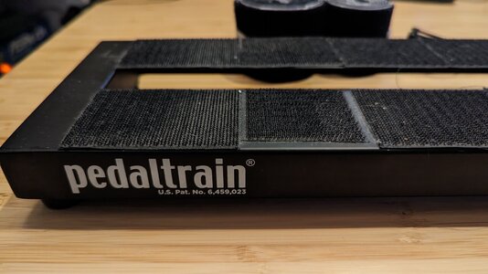 Pedaltrain Nano+, Effektpedal-Board aus Aluminium, 45,7 cm Breit