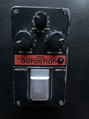 Yamaha Distortion DI-01