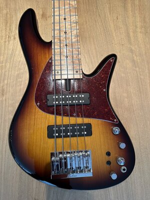 Preisupdate: Fodera Emperor 5 Standard Classic Ash Sunburst