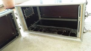 Flight Case 4 HE 2.jpg