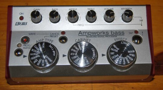Suche KORG Ampworks bass