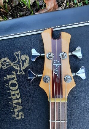 Tobias Basic USA 4 Saiter Bass von 1991