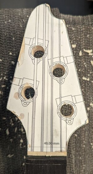 Headstock1-klein.jpg