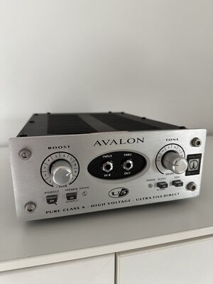 Avalon U5 - Preamp und DI Box