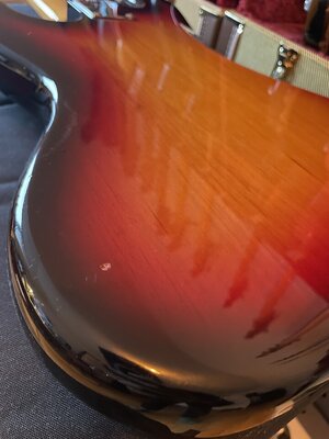 Fender Jaco Pastorius Tribute Fretless - 5.JPG