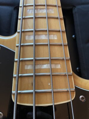 Fender Marcus Miller Signature Bass Japan - 4.JPG