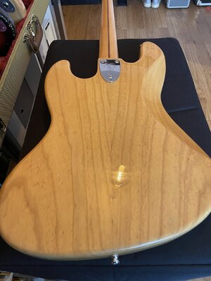 Fender Marcus Miller Signature Bass Japan - 8.JPG