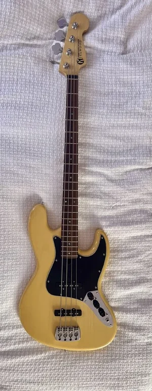 Elwood C, East J-Retro, Flying Mojo