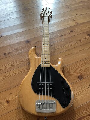 91er - MusicMan Stingray 5