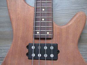 29 Nr. 2 Halstasche (neu).JPG 29 Nr. 2 Halstasche (neu).JPG