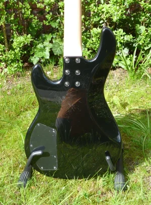 G&amp;L Tribute L-2000 kompr. 07.webp