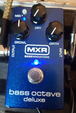 *** MXR bass octave deluxe