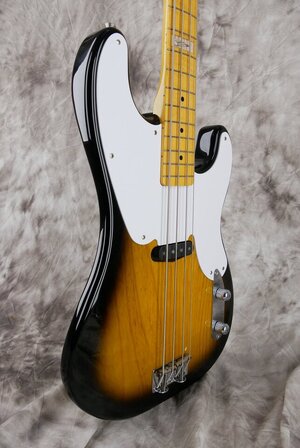 Fender-Precision-Sting-Signature-Bass-53-2000-013.jpg