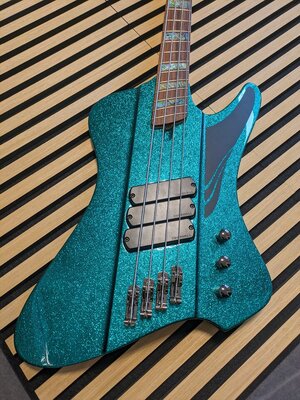 Dingwall D-Roc 4 Aquamarin Sparkle neuwertig