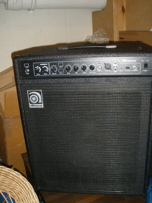 Ampeg BA 115 V2 Bass Combo