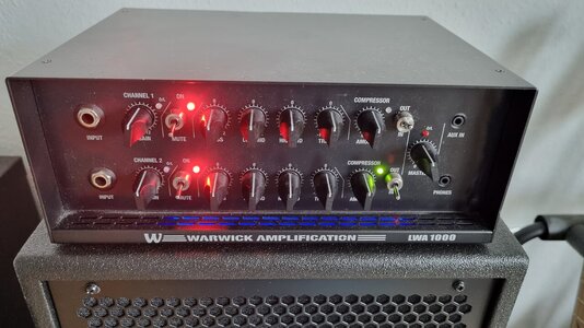 E-Bass Verstärker Warwick LWA 1000 Amp Topteil