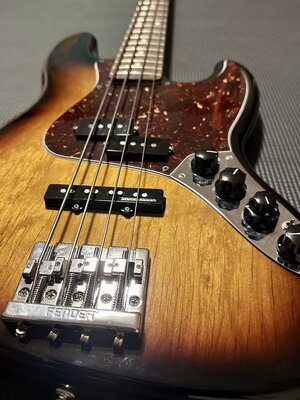 Fender Reggie Hamilton Custom Jazz Bass