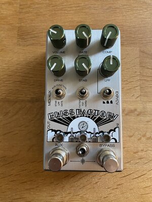 Chase Bliss Bliss Factory Fuzz Factory
