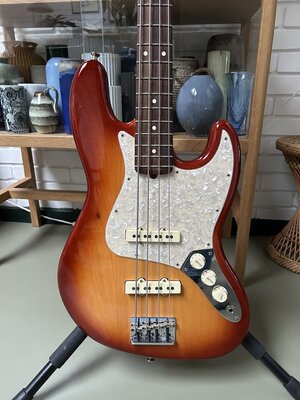 Fender American Pro Jazz Bass FSR