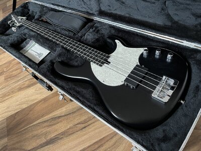 Modulus Flea 4 Bass