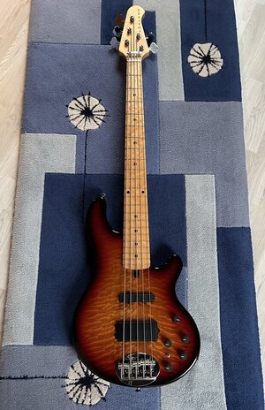 Verkauft !!!  Lakland 55-94 Deluxe Made in USA    nur 3,85 kg schwer