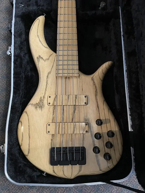 F Bass BN5 2008