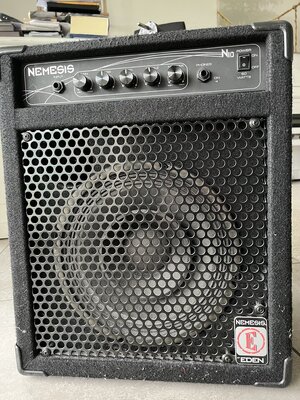 Eden Nemesis N10 Combo Bassverstärker