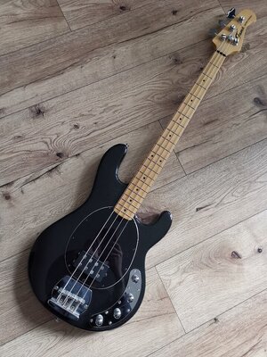 FAME MM400 STINGRAY BASS, evtl. Tausch