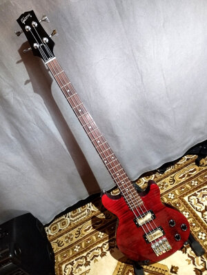 Gibson Les Paul Double Cut Bass Black Cherry