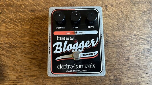 Electro Harmonix EHX Bass Blogger