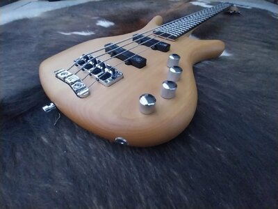 Warwick Corvette Shortscale