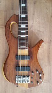 Ken Lawrence Body klein.jpg Ken Lawrence Body klein.jpg