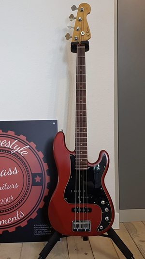 tausche K.Bass gegen Fender American Vintage precision bass
