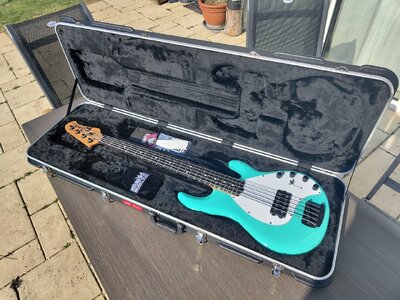 MusicMan Stingray 5 Special Cruz Teal