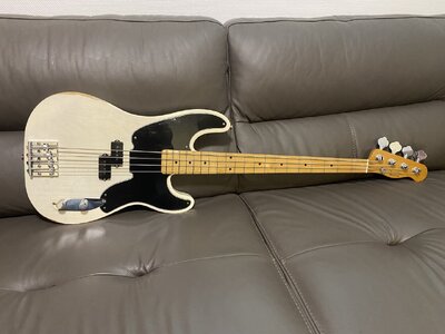 Fender Mike Dirnt roadworn Precision Bass