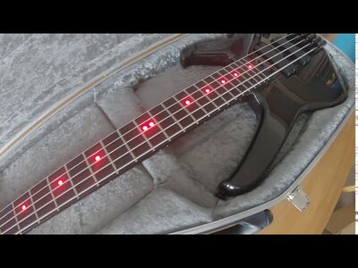 Suche : Status Graphite Bass mit LED