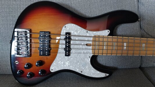 Frudua GJF5 Jazz Bass - 3 Tone Sunburst -VERKAUFT!-