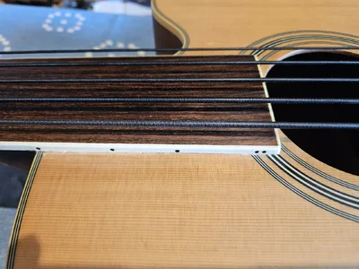 5_Saiter_fretless_07.webp