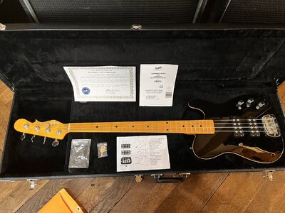 G&L Asat USA Tele-Bass