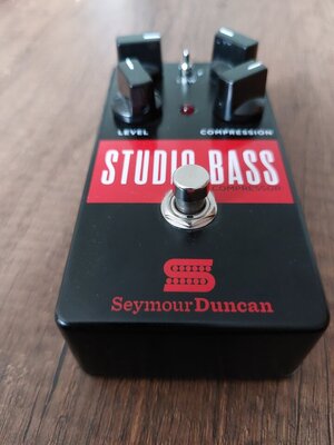 Seymour Duncan Stdudio Bass compressor
