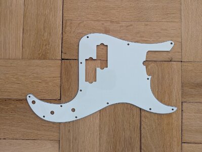 Fender USA Precision Bass Pickguard Mint Green/Minzgrün