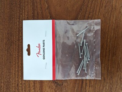 Fender Pickup Screw Set/ Tonabnehmer Befestigungs Schrauben